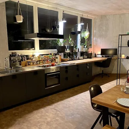 Modernes Studio Im Zentrum Von 아파트
